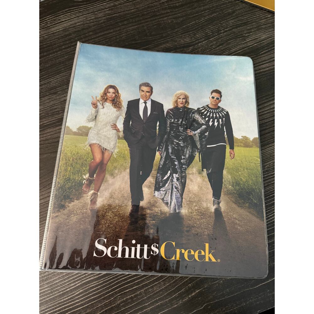 6/$25 Schitt$ Creek Family Binder